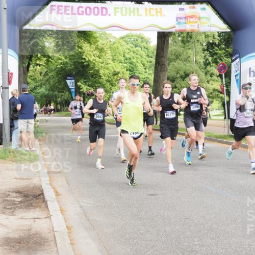 29.06.2025 - hella hamburg halbmarathon MichiJ http://msf.ph/oto/8188531 29.06.2025 10:19:13 Zwischen KM18-KM19 2021, 2180, 6781, 9137, 10156, 10171, 13838, 14395, 15253, 15880, 19142, 19203, 19204 meine-sportfotos.de