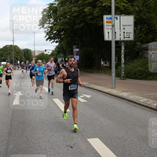 29.06.2025 - hella hamburg halbmarathon Yannick Fuchs http://msf.ph/oto/8188603 29.06.2025 10:30:34 20KM 3843, 4062, 6032, 10384, 10477, 10877, 12447, 12462, 12488, 12514, 13252, 13343, 13419, 14789, 14875, 15161, 15415, 15701, 15959, 16119, 16123, 17329, 17612, 17691, 18259, 18841 meine-sportfotos.de