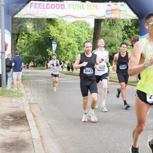 29.06.2025 - hella hamburg halbmarathon MichiJ http://msf.ph/oto/8188621 29.06.2025 10:19:14 Zwischen KM18-KM19 2180, 3043, 6781, 7231, 9137, 10156, 10171, 13838, 14164, 14395, 15253, 15880, 19194, 19203, 19204 meine-sportfotos.de