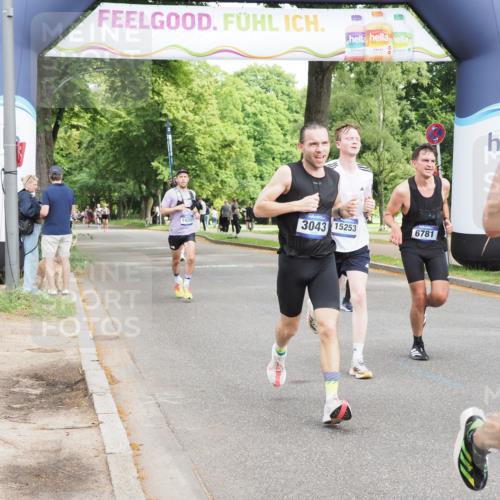 29.06.2025 - hella hamburg halbmarathon MichiJ http://msf.ph/oto/8188629 29.06.2025 10:19:15 Zwischen KM18-KM19 2180, 3043, 6781, 7231, 9137, 10156, 10171, 10790, 13838, 14164, 14395, 15253, 15880, 19194, 19203, 19204 meine-sportfotos.de