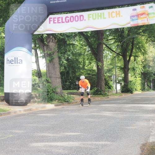 29.06.2025 - hella hamburg halbmarathon KatJ http://msf.ph/oto/8188673 29.06.2025 09:25:59 Zwischen KM18-KM19  meine-sportfotos.de