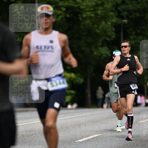 29.06.2025 - hella hamburg halbmarathon Dr. Thomas Lammeyer http://msf.ph/oto/8188725 29.06.2025 09:47:31 Kennedybrücke 1065, 1122, 3075, 3968, 5308, 5344, 7231, 7793, 8975, 9047, 9079, 10106, 10173, 10790 meine-sportfotos.de
