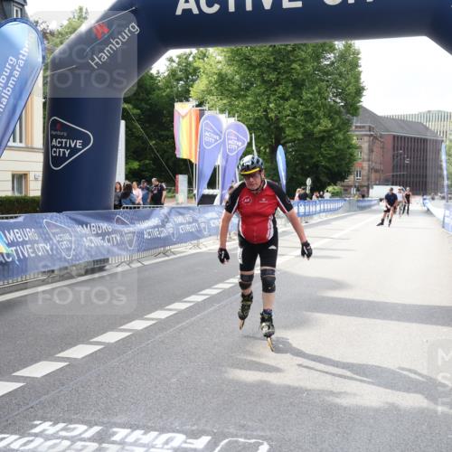 29.06.2025 - hella hamburg halbmarathon Strokosch-Dieckow http://msf.ph/oto/8188820 29.06.2025 09:29:22 Ziel 20020, 20090, 20364, 20369, 20453, 20501 meine-sportfotos.de