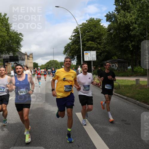29.06.2025 - hella hamburg halbmarathon Yannick Fuchs http://msf.ph/oto/8188822 29.06.2025 10:43:47 20KM 2013, 2504, 2516, 2706, 2878, 2889, 2937, 3543, 3562, 3692, 4017, 4832, 5460, 5978, 6115, 7100, 7297, 7332, 7657, 8112, 8437, 8454, 8813, 9126, 9200, 9463, 9491, 9551, 9597, 9619, 9695, 9723, 9924, 9965, 10189, 11339, 11819, 11977, 12035, 12271, 12670, 13159, 13688, 13690, 13976, 14526, 14838, 15519, 15523, 15966, 16114, 16653, 16731, 16738, 16843, 16877, 16891, 17001, 17753, 17908, 18058, 18350, 18842, 18926, 18960, 19109 meine-sportfotos.de