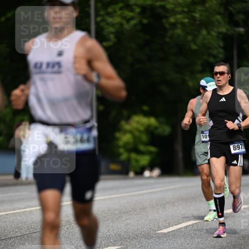29.06.2025 - hella hamburg halbmarathon Dr. Thomas Lammeyer http://msf.ph/oto/8188838 29.06.2025 09:47:31 Kennedybrücke 1065, 1122, 3075, 3968, 5308, 5344, 7231, 7793, 8975, 9047, 9079, 10106, 10173, 10790 meine-sportfotos.de