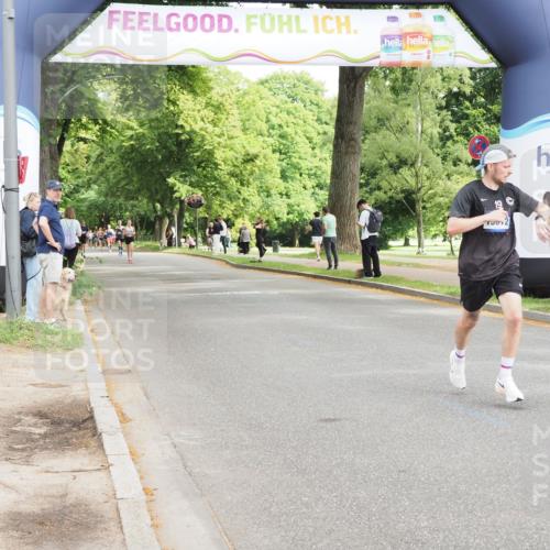 29.06.2025 - hella hamburg halbmarathon MichiJ http://msf.ph/oto/8188865 29.06.2025 10:19:19 Zwischen KM18-KM19 3043, 6781, 7231, 9137, 10171, 10790, 14164, 15253, 15672, 19194, 19202, 19203, 19204 meine-sportfotos.de