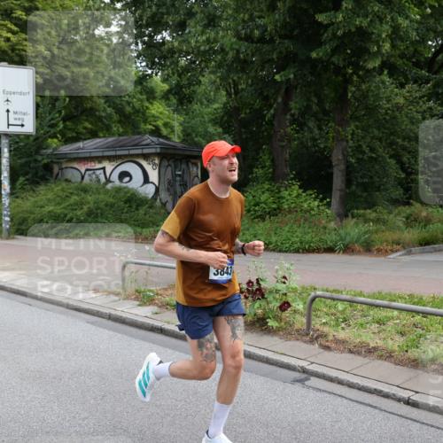 29.06.2025 - hella hamburg halbmarathon Yannick Fuchs http://msf.ph/oto/8188954 29.06.2025 10:30:40 20KM 3843, 4062, 6032, 6829, 6990, 10384, 10477, 10877, 12447, 12462, 12488, 12514, 13252, 13343, 13419, 14789, 14875, 15115, 15161, 15959, 16119, 17329, 17612, 17691, 18259, 18841 meine-sportfotos.de