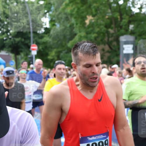 29.06.2025 - hella hamburg halbmarathon Zöllner http://msf.ph/oto/8188957 29.06.2025 10:44:21 Ziel 1220, 1413, 1415, 1902, 5275, 5884, 7005, 7191, 8722, 9444, 12159, 12528, 14687, 15225, 16301, 16316, 16547, 16893, 18691 meine-sportfotos.de