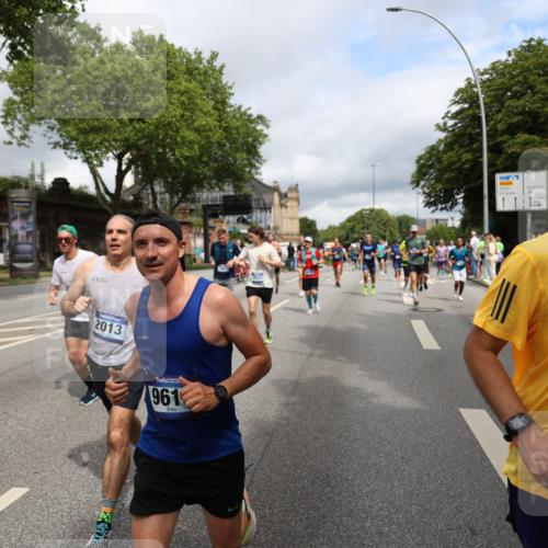 29.06.2025 - hella hamburg halbmarathon Yannick Fuchs http://msf.ph/oto/8188975 29.06.2025 10:43:47 20KM 2013, 2504, 2516, 2706, 2878, 2889, 2937, 3543, 3562, 3692, 4017, 4832, 5460, 5978, 6115, 7100, 7297, 7332, 7657, 8112, 8437, 8454, 8813, 9126, 9200, 9463, 9491, 9551, 9597, 9619, 9695, 9723, 9924, 9965, 10189, 11339, 11819, 11977, 12035, 12271, 12670, 13159, 13688, 13690, 13976, 14526, 14838, 15519, 15523, 15966, 16114, 16653, 16731, 16738, 16843, 16877, 16891, 17001, 17753, 17908, 18058, 18350, 18842, 18926, 18960, 19109 meine-sportfotos.de