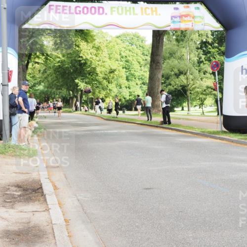 29.06.2025 - hella hamburg halbmarathon MichiJ http://msf.ph/oto/8189019 29.06.2025 10:19:19 Zwischen KM18-KM19 3043, 6781, 7231, 9137, 10171, 10790, 14164, 15253, 15672, 19194, 19202, 19203, 19204 meine-sportfotos.de