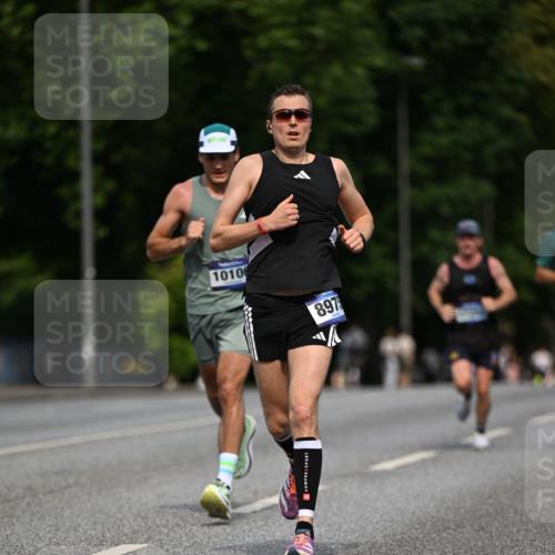 29.06.2025 - hella hamburg halbmarathon Dr. Thomas Lammeyer http://msf.ph/oto/8189079 29.06.2025 09:47:32 Kennedybrücke 1065, 1122, 3075, 3968, 5308, 5344, 7231, 7349, 7793, 8975, 9047, 9079, 10106, 10173, 10790 meine-sportfotos.de