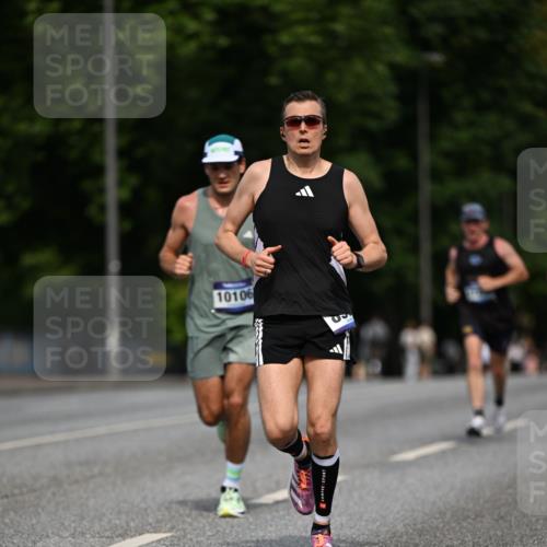 29.06.2025 - hella hamburg halbmarathon Dr. Thomas Lammeyer http://msf.ph/oto/8189131 29.06.2025 09:47:32 Kennedybrücke 1065, 1122, 3075, 3968, 5308, 5344, 7231, 7349, 7793, 8975, 9047, 9079, 10106, 10173, 10790 meine-sportfotos.de