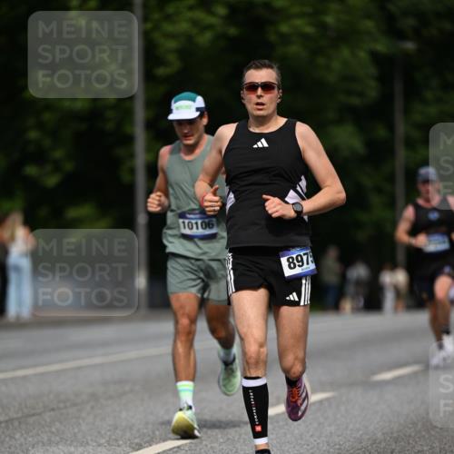29.06.2025 - hella hamburg halbmarathon Dr. Thomas Lammeyer http://msf.ph/oto/8189193 29.06.2025 09:47:33 Kennedybrücke 1065, 1122, 3075, 3968, 5308, 5344, 7231, 7349, 7793, 8975, 9047, 9079, 10106, 10173, 10790 meine-sportfotos.de