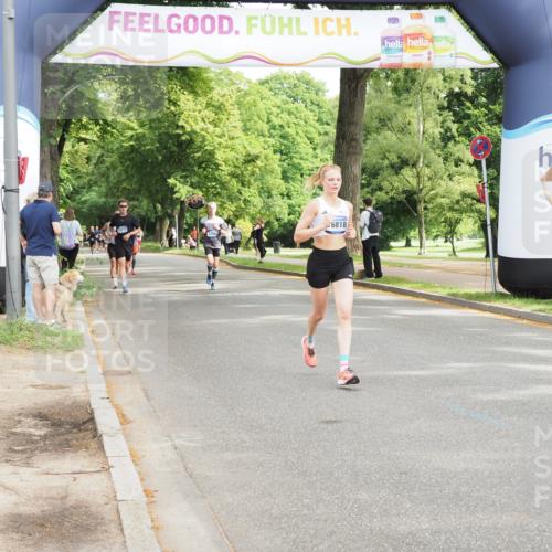 29.06.2025 - hella hamburg halbmarathon MichiJ http://msf.ph/oto/8189225 29.06.2025 10:19:28 Zwischen KM18-KM19 16818 meine-sportfotos.de