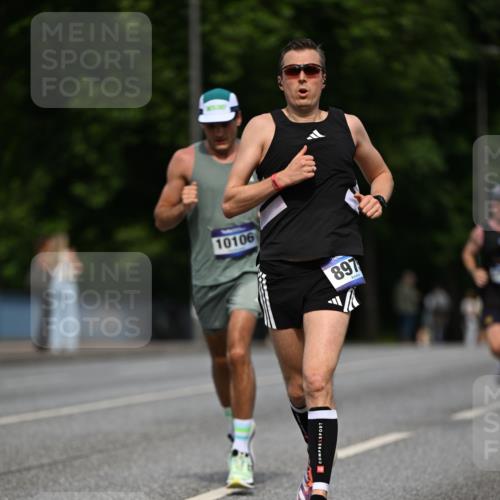 29.06.2025 - hella hamburg halbmarathon Dr. Thomas Lammeyer http://msf.ph/oto/8189249 29.06.2025 09:47:33 Kennedybrücke 1065, 1122, 3075, 3968, 5308, 5344, 7231, 7349, 7793, 8975, 9047, 9079, 10106, 10173, 10790 meine-sportfotos.de