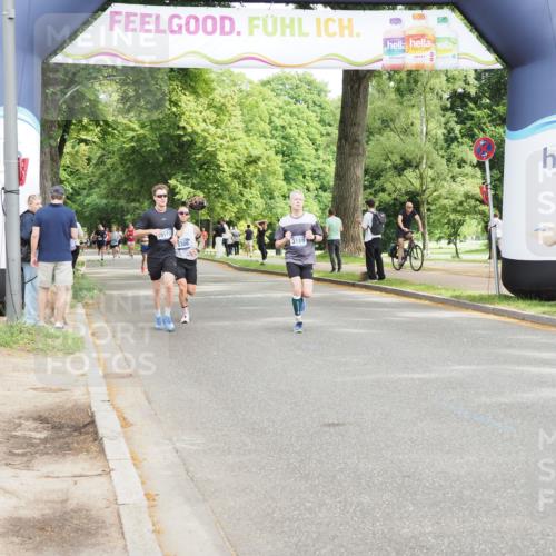 29.06.2025 - hella hamburg halbmarathon MichiJ http://msf.ph/oto/8189359 29.06.2025 10:19:30 Zwischen KM18-KM19 3189, 16818 meine-sportfotos.de