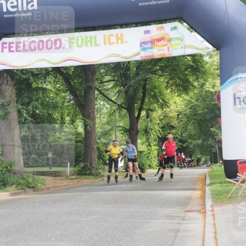 29.06.2025 - hella hamburg halbmarathon KatJ http://msf.ph/oto/8189398 29.06.2025 09:26:19 Zwischen KM18-KM19  meine-sportfotos.de