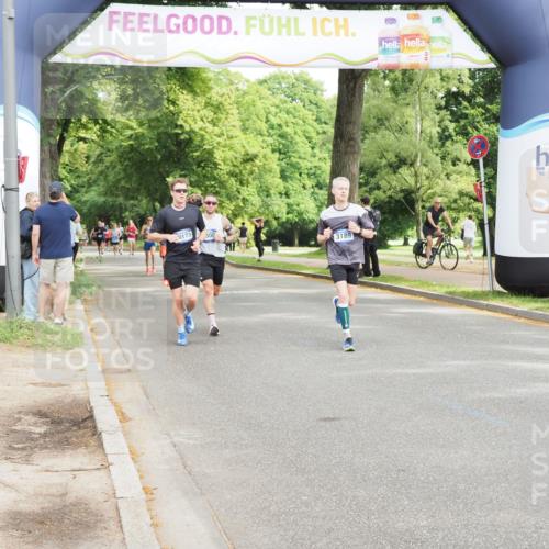 29.06.2025 - hella hamburg halbmarathon MichiJ http://msf.ph/oto/8189420 29.06.2025 10:19:31 Zwischen KM18-KM19 3189, 5308, 16818 meine-sportfotos.de