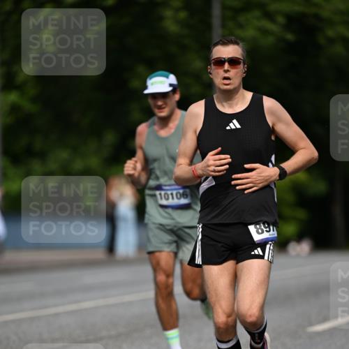 29.06.2025 - hella hamburg halbmarathon Dr. Thomas Lammeyer http://msf.ph/oto/8189429 29.06.2025 09:47:33 Kennedybrücke 1065, 1122, 3075, 3968, 5308, 5344, 7231, 7349, 7793, 8975, 9047, 9079, 10106, 10173, 10790 meine-sportfotos.de