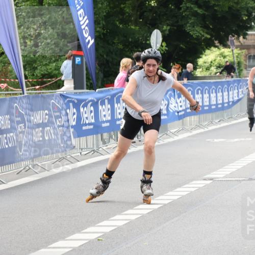 29.06.2025 - hella hamburg halbmarathon Strokosch-Dieckow http://msf.ph/oto/8189458 29.06.2025 09:29:50 Ziel 20028, 20089, 20525 meine-sportfotos.de