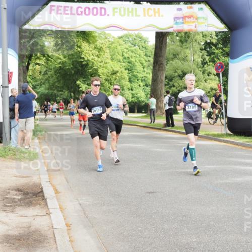 29.06.2025 - hella hamburg halbmarathon MichiJ http://msf.ph/oto/8189477 29.06.2025 10:19:31 Zwischen KM18-KM19 3189, 5308, 16818 meine-sportfotos.de