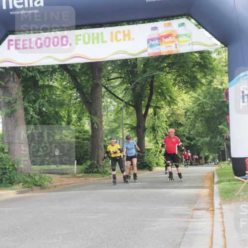 29.06.2025 - hella hamburg halbmarathon KatJ http://msf.ph/oto/8189480 29.06.2025 09:26:20 Zwischen KM18-KM19  meine-sportfotos.de