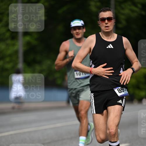 29.06.2025 - hella hamburg halbmarathon Dr. Thomas Lammeyer http://msf.ph/oto/8189514 29.06.2025 09:47:34 Kennedybrücke 1065, 1122, 2879, 3075, 3968, 5308, 5344, 7231, 7349, 7793, 8975, 9047, 9079, 10106, 10173, 10790 meine-sportfotos.de