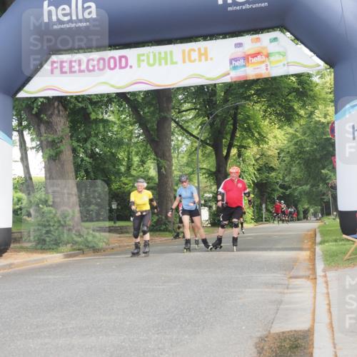 29.06.2025 - hella hamburg halbmarathon KatJ http://msf.ph/oto/8189581 29.06.2025 09:26:21 Zwischen KM18-KM19  meine-sportfotos.de