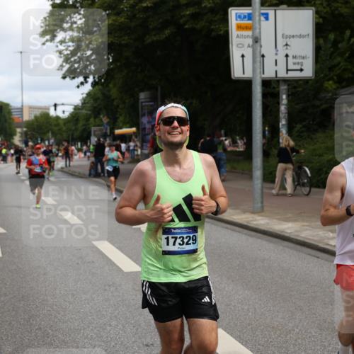 29.06.2025 - hella hamburg halbmarathon Yannick Fuchs http://msf.ph/oto/8189683 29.06.2025 10:30:56 20KM 2399, 2774, 3809, 6829, 6990, 6993, 10852, 12051, 12168, 12447, 12488, 13343, 13419, 13991, 14601, 14622, 14875, 15115, 15348, 15621, 17078, 17217, 17329, 17691, 18156, 18600 meine-sportfotos.de