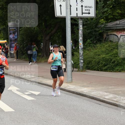 29.06.2025 - hella hamburg halbmarathon Yannick Fuchs http://msf.ph/oto/8189737 29.06.2025 10:30:59 20KM 2399, 2774, 3809, 6829, 6915, 6990, 6993, 10852, 11620, 12051, 12168, 12447, 12488, 13343, 13991, 14601, 14622, 15115, 15348, 15621, 17078, 17217, 17329, 17691, 18156, 18600 meine-sportfotos.de