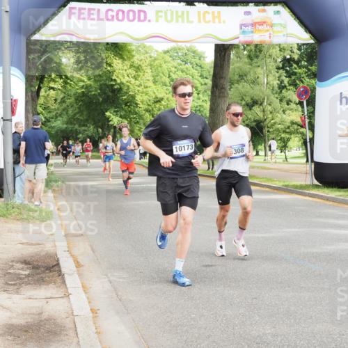 29.06.2025 - hella hamburg halbmarathon MichiJ http://msf.ph/oto/8189755 29.06.2025 10:19:32 Zwischen KM18-KM19 3189, 5308, 10173, 16818 meine-sportfotos.de