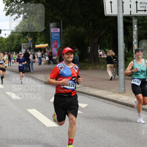 29.06.2025 - hella hamburg halbmarathon Yannick Fuchs http://msf.ph/oto/8189771 29.06.2025 10:31:00 20KM 2399, 2774, 3809, 6829, 6915, 6990, 6993, 10404, 10852, 11304, 11620, 12051, 12168, 12447, 12488, 12916, 13991, 14075, 14601, 14622, 15115, 15348, 15621, 16158, 17078, 17217, 17329, 17691, 18156, 18600 meine-sportfotos.de