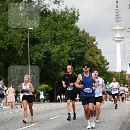 29.06.2025 - hella hamburg halbmarathon Dr. Thomas Lammeyer http://msf.ph/oto/8189804 29.06.2025 10:11:00 Kennedybrücke 1245, 4502, 4550, 5951, 6314, 6572, 6664, 8960, 9560, 10212, 10297, 10736 meine-sportfotos.de