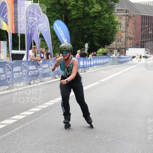 29.06.2025 - hella hamburg halbmarathon Strokosch-Dieckow http://msf.ph/oto/8189828 29.06.2025 09:29:57 Ziel 20028 meine-sportfotos.de