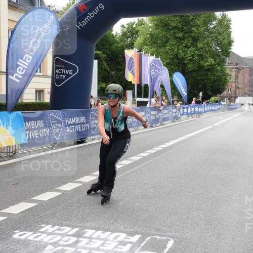29.06.2025 - hella hamburg halbmarathon Strokosch-Dieckow http://msf.ph/oto/8189911 29.06.2025 09:29:58 Ziel 20028 meine-sportfotos.de