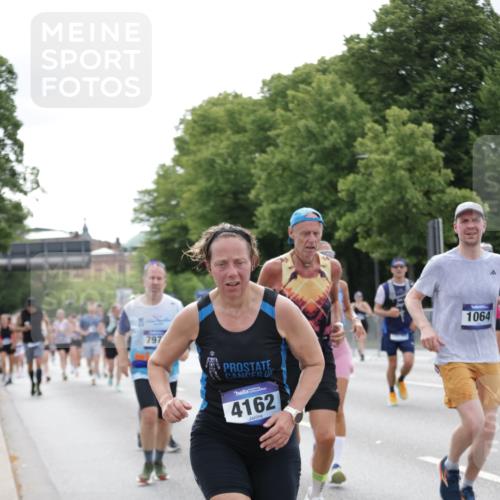 29.06.2025 - hella hamburg halbmarathon Jannik Wohlers http://msf.ph/oto/8189928 29.06.2025 10:24:03 Lombardsbrücke 1064, 1395, 2132, 2280, 2477, 3053, 3132, 3421, 3786, 4111, 4162, 4464, 4719, 5138, 5829, 5830, 6478, 6524, 6526, 6570, 7528, 7975, 8167, 8297, 9063, 12070, 12210, 12303, 13111, 13113, 13380, 13573, 13638, 13711, 14143, 14824, 15796, 16345, 16861, 18077, 19080 meine-sportfotos.de