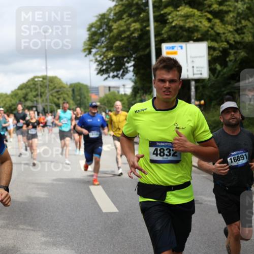 29.06.2025 - hella hamburg halbmarathon Yannick Fuchs http://msf.ph/oto/8189946 29.06.2025 10:43:51 20KM 2013, 2504, 2516, 2878, 2937, 3414, 3543, 3562, 3692, 4017, 4832, 5460, 5978, 6115, 7100, 7332, 7657, 8437, 8454, 8813, 9200, 9463, 9491, 9551, 9597, 9619, 9723, 9924, 9965, 10189, 11339, 11819, 12035, 12203, 12271, 12670, 13159, 13225, 13690, 13976, 14526, 14838, 15519, 15523, 15620, 15966, 16403, 16653, 16731, 16738, 16843, 16877, 16891, 17001, 17753, 17908, 18058, 18350, 18926, 18960, 19109 meine-sportfotos.de