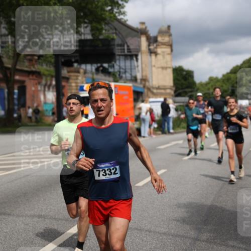 29.06.2025 - hella hamburg halbmarathon Yannick Fuchs http://msf.ph/oto/8190025 29.06.2025 10:43:52 20KM 2013, 2504, 2516, 2878, 2937, 3414, 3543, 3562, 3692, 4017, 4832, 5978, 6115, 7100, 7332, 7657, 8437, 8454, 8813, 9200, 9491, 9551, 9597, 9619, 9723, 9924, 9965, 10189, 11339, 11819, 11975, 12035, 12203, 12271, 12670, 13159, 13225, 13690, 13976, 14526, 14838, 15519, 15523, 15620, 15966, 16403, 16653, 16731, 16738, 16843, 16877, 16891, 17001, 17753, 17908, 18058, 18350, 18926, 18960, 19109 meine-sportfotos.de