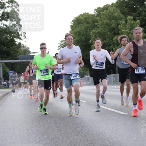 29.06.2025 - hella hamburg halbmarathon Jannik Wohlers http://msf.ph/oto/8190091 29.06.2025 09:44:41 Lombardsbrücke 1827, 2746, 3201, 5269, 5367, 6619, 6781, 10156, 10486, 10848, 11169, 12595, 12900, 13838, 14140, 14164, 14289, 15883, 16377, 16508, 16713, 16818, 17428, 17488, 18737, 18837, 18871, 18874, 19142 meine-sportfotos.de