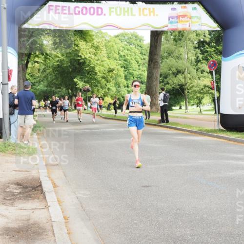 29.06.2025 - hella hamburg halbmarathon MichiJ http://msf.ph/oto/8190138 29.06.2025 10:19:36 Zwischen KM18-KM19 3189, 5308, 10173, 16713 meine-sportfotos.de