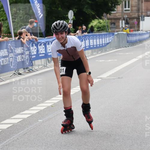 29.06.2025 - hella hamburg halbmarathon Strokosch-Dieckow http://msf.ph/oto/8190214 29.06.2025 09:30:28 Ziel 20301 meine-sportfotos.de