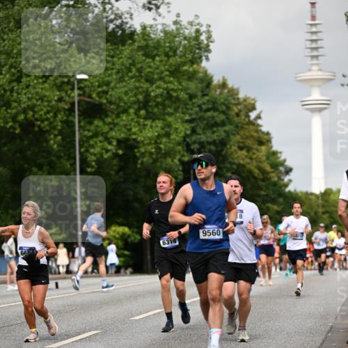 29.06.2025 - hella hamburg halbmarathon Dr. Thomas Lammeyer http://msf.ph/oto/8190215 29.06.2025 10:11:01 Kennedybrücke 1245, 4502, 4550, 5951, 6314, 6572, 6664, 8960, 9560, 10212, 10297 meine-sportfotos.de