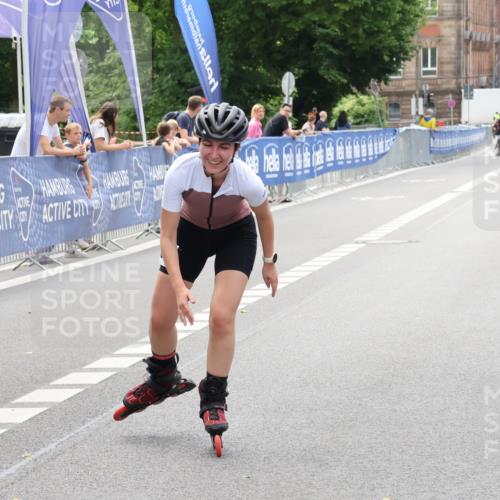 29.06.2025 - hella hamburg halbmarathon Strokosch-Dieckow http://msf.ph/oto/8190224 29.06.2025 09:30:28 Ziel 20301 meine-sportfotos.de