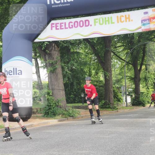 29.06.2025 - hella hamburg halbmarathon KatJ http://msf.ph/oto/8190283 29.06.2025 09:26:24 Zwischen KM18-KM19  meine-sportfotos.de