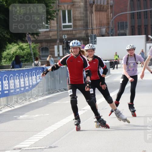 29.06.2025 - hella hamburg halbmarathon Strokosch-Dieckow http://msf.ph/oto/8190293 29.06.2025 09:30:43 Ziel 20152, 20153, 20549, 20550 meine-sportfotos.de