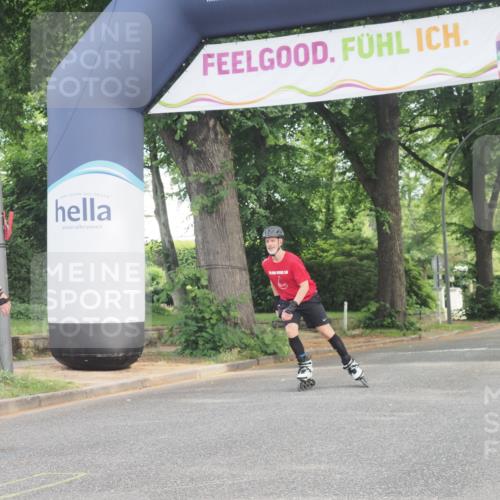 29.06.2025 - hella hamburg halbmarathon KatJ http://msf.ph/oto/8190368 29.06.2025 09:26:24 Zwischen KM18-KM19  meine-sportfotos.de