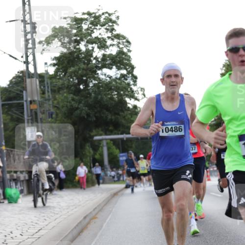 29.06.2025 - hella hamburg halbmarathon Jannik Wohlers http://msf.ph/oto/8190397 29.06.2025 09:44:42 Lombardsbrücke 1827, 2746, 3201, 5269, 5367, 6619, 6781, 10486, 10848, 11169, 12595, 12900, 13838, 14140, 14164, 14289, 15883, 16377, 16508, 16713, 16818, 17428, 17488, 18737, 18837, 18871, 18874, 19142 meine-sportfotos.de