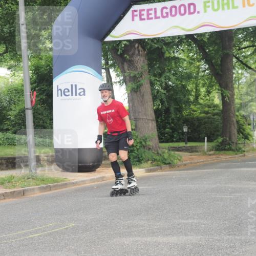 29.06.2025 - hella hamburg halbmarathon KatJ http://msf.ph/oto/8190453 29.06.2025 09:26:24 Zwischen KM18-KM19  meine-sportfotos.de