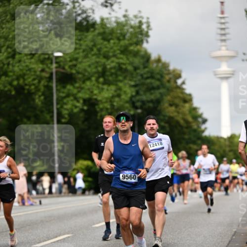 29.06.2025 - hella hamburg halbmarathon Dr. Thomas Lammeyer http://msf.ph/oto/8190460 29.06.2025 10:11:02 Kennedybrücke 1245, 4502, 4550, 5951, 6314, 6572, 6664, 8960, 9560, 10212, 10297 meine-sportfotos.de