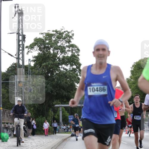 29.06.2025 - hella hamburg halbmarathon Jannik Wohlers http://msf.ph/oto/8190491 29.06.2025 09:44:43 Lombardsbrücke 1827, 2746, 3201, 5269, 6619, 6781, 10486, 10848, 11169, 12049, 12595, 12900, 13838, 14140, 14164, 14289, 15883, 16157, 16508, 16713, 16818, 17428, 17488, 18737, 18837, 18871, 18874, 19142 meine-sportfotos.de